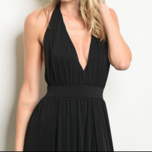 DEEP PLUNGE BLACK MAXI DRESS - Picture 2 of 6